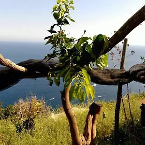 https://casa-marilo-a-beautiful-house-overlooking-amalfi.hotels-amalfi.com