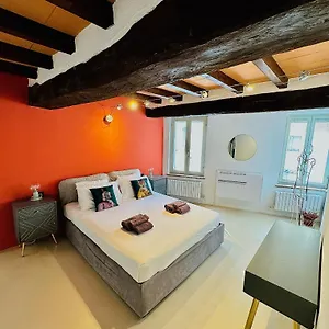 New Street House Parma